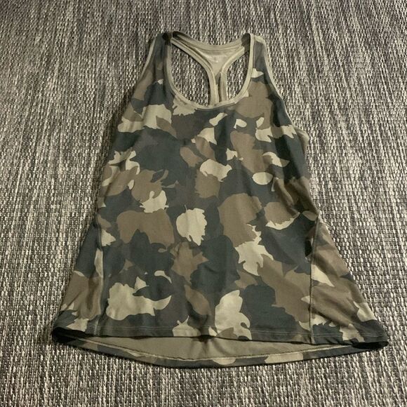 Athleta limitless keyhole camo tank - Picture 1 of 5